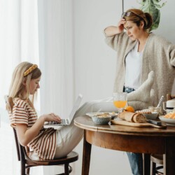 pexels-karola-g-6957242